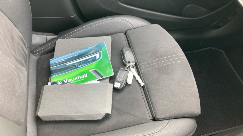 Vauxhall Crossland 1.2 Turbo Ultimate 5dr Petrol Hatchback